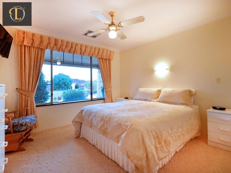 11 Picton Court, Mindarie WA 6030