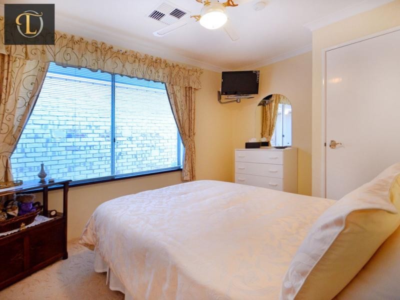 11 Picton Court, Mindarie WA 6030