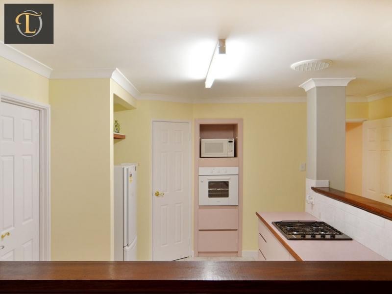 11 Picton Court, Mindarie WA 6030