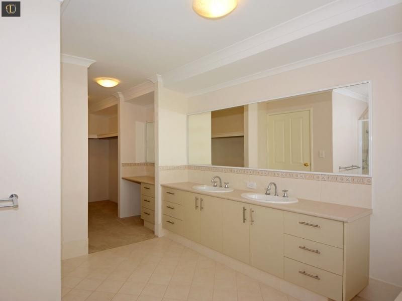 32 Solymar Circle, Burns Beach WA 6028