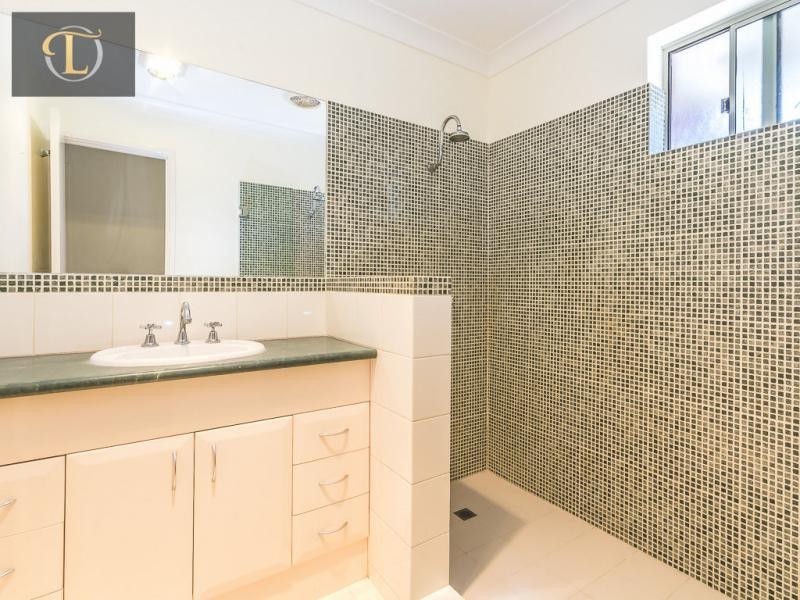 21B Timbercrest Rise, Woodvale WA 6026