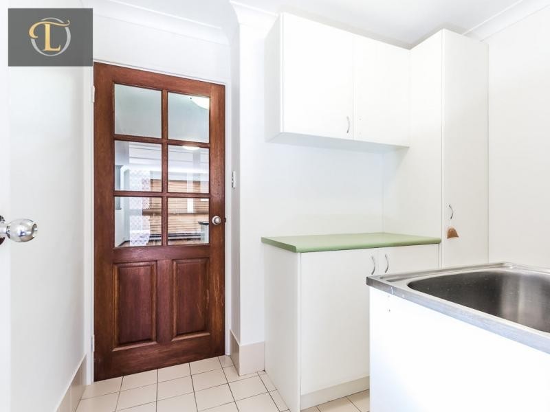 21B Timbercrest Rise, Woodvale WA 6026