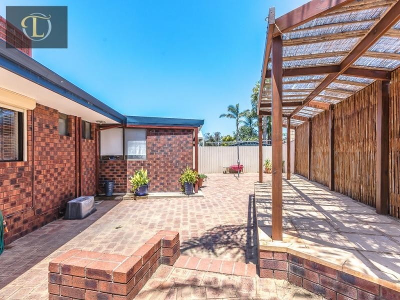 21B Timbercrest Rise, Woodvale WA 6026