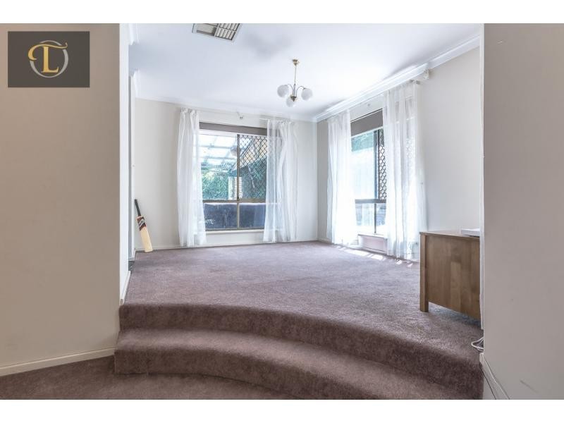 12 Dumont Court, Kingsley WA 6026