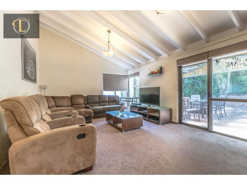 12 Dumont Court, Kingsley WA 6026