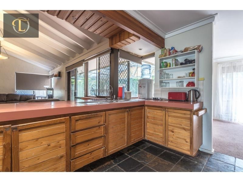 12 Dumont Court, Kingsley WA 6026