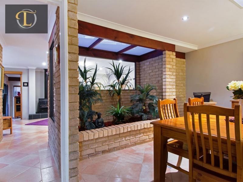 50 Castlecrag Drive, Kallaroo WA 6025