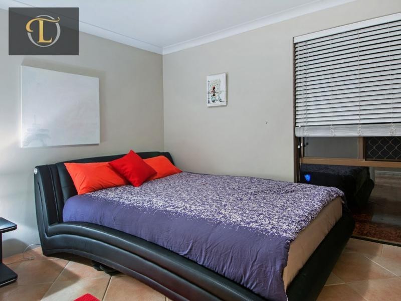 50 Castlecrag Drive, Kallaroo WA 6025