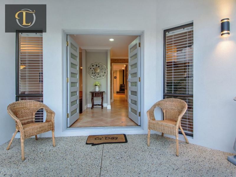 50 Castlecrag Drive, Kallaroo WA 6025