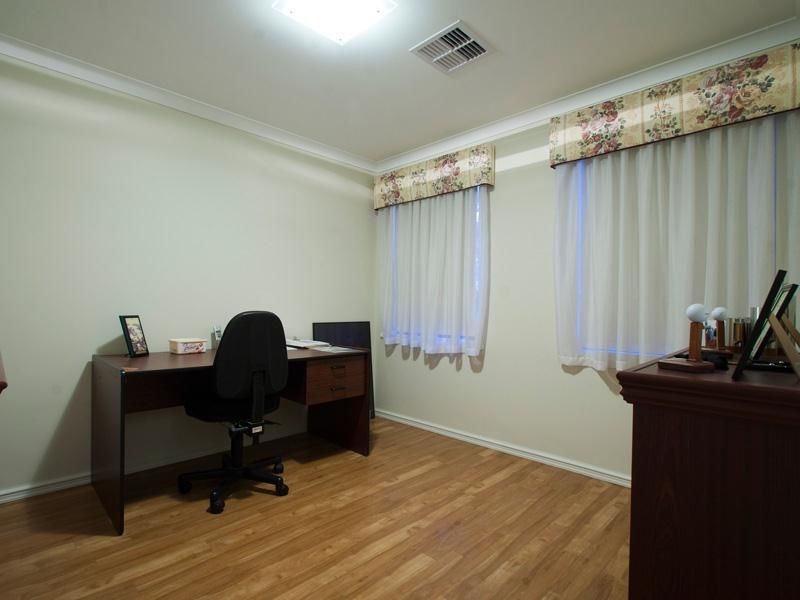 12 Cinnamon Road, Gwelup WA 6018