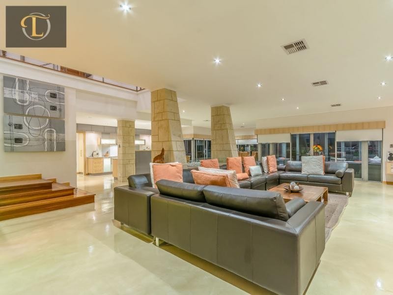 42 Lighthouse Parade, Mindarie WA 6030