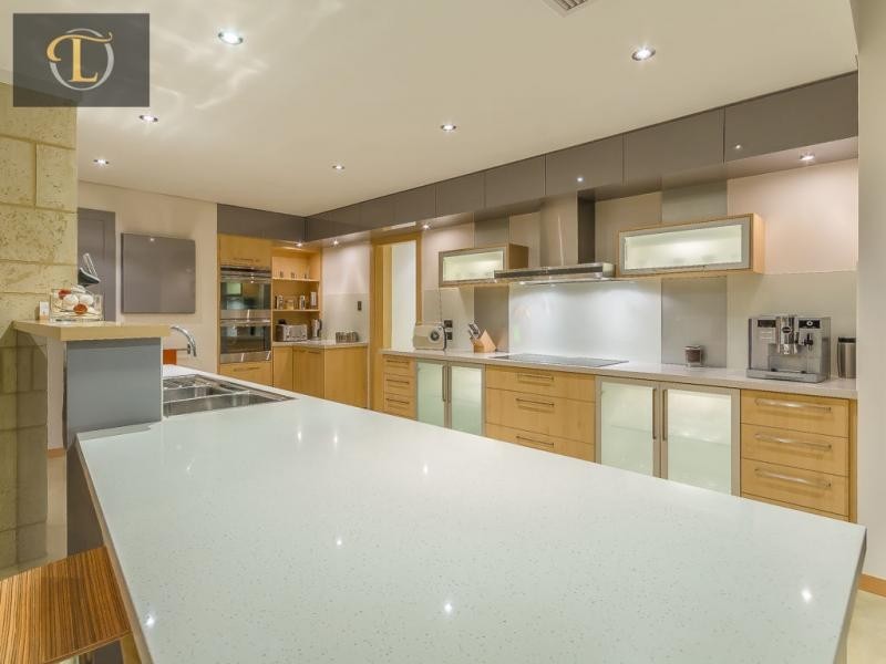 42 Lighthouse Parade, Mindarie WA 6030