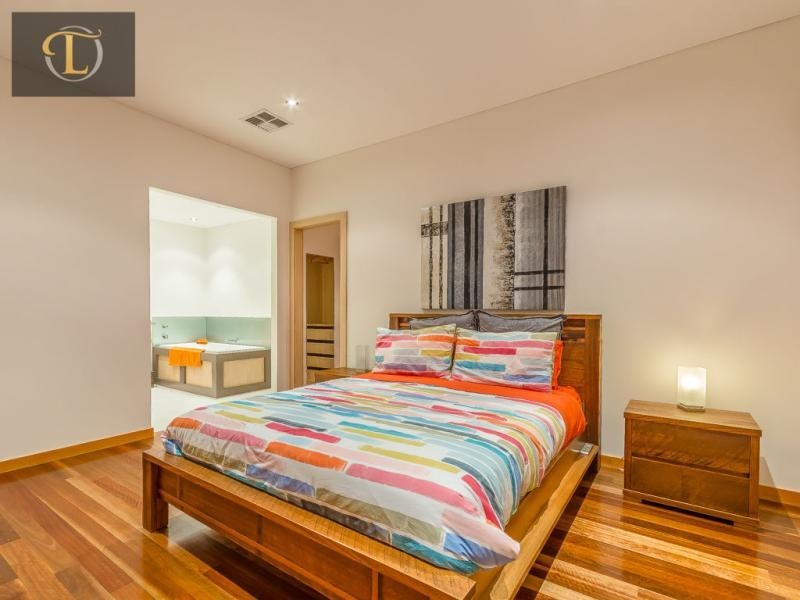 42 Lighthouse Parade, Mindarie WA 6030