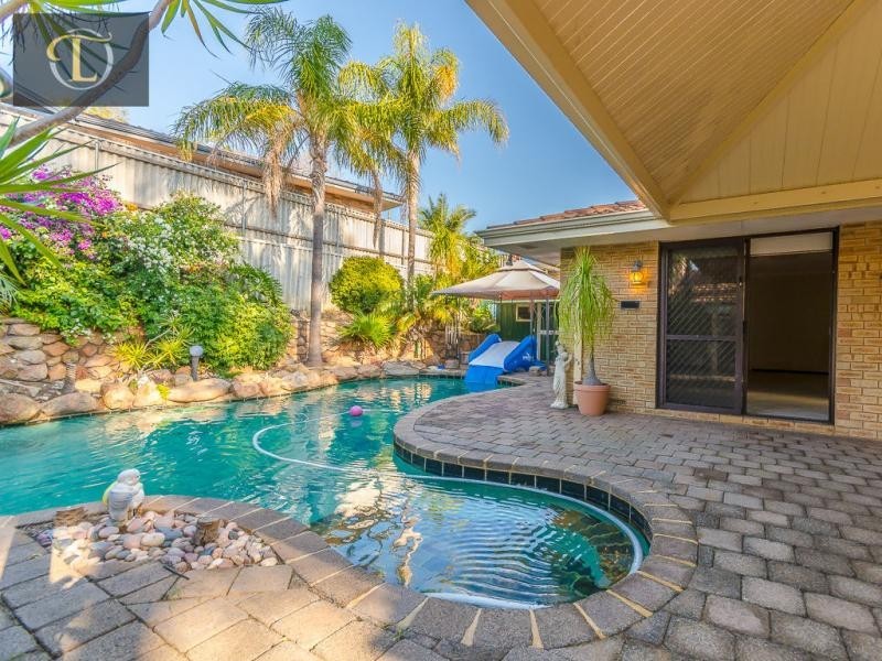 26 Trappers Drive, Woodvale WA 6026