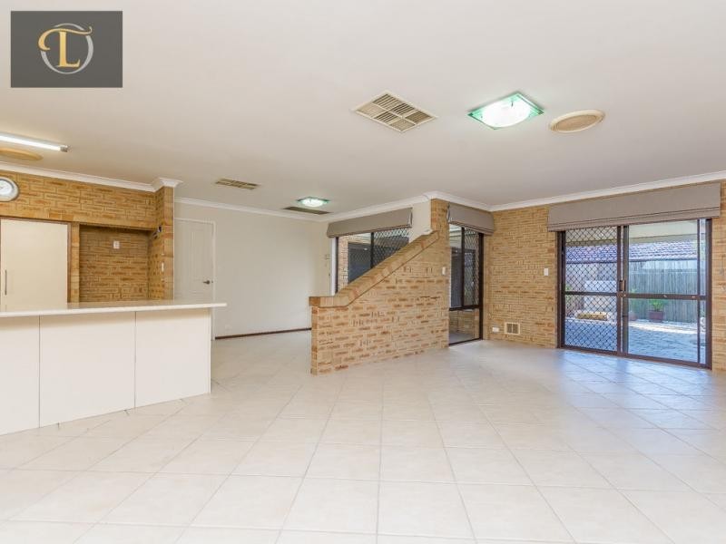 26 Trappers Drive, Woodvale WA 6026
