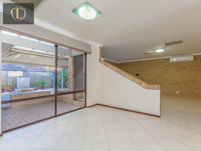 26 Trappers Drive, Woodvale WA 6026