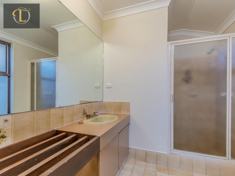 26 Trappers Drive, Woodvale WA 6026