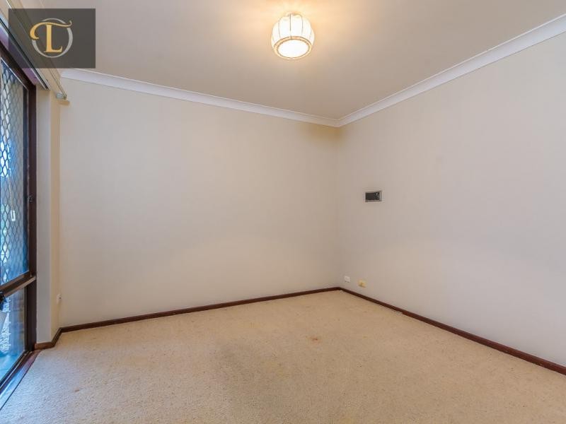 26 Trappers Drive, Woodvale WA 6026