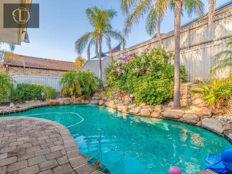 26 Trappers Drive, Woodvale WA 6026