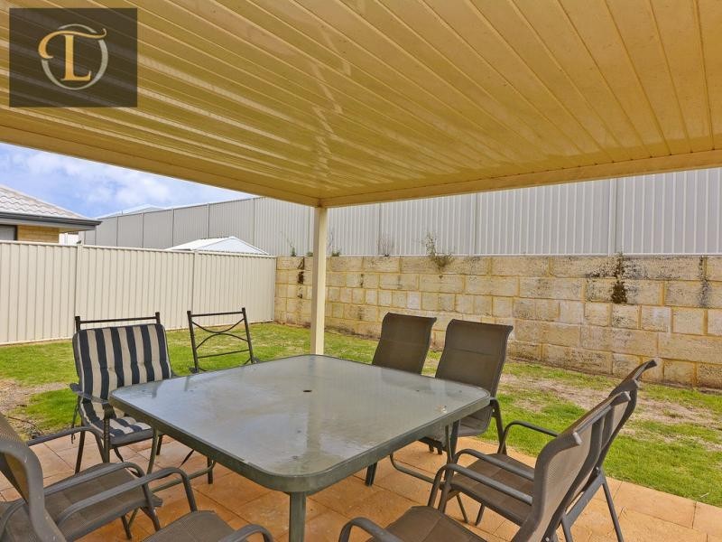 20 Leeway Loop, Alkimos WA 6038