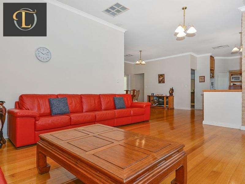 6 Engadine Way, Duncraig WA 6023