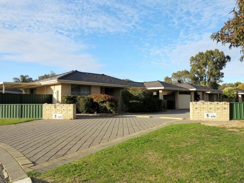 11/11 Firetail Place, Kenwick WA 6107