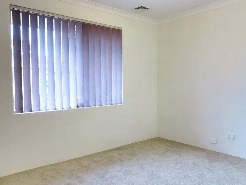 11/11 Firetail Place, Kenwick WA 6107