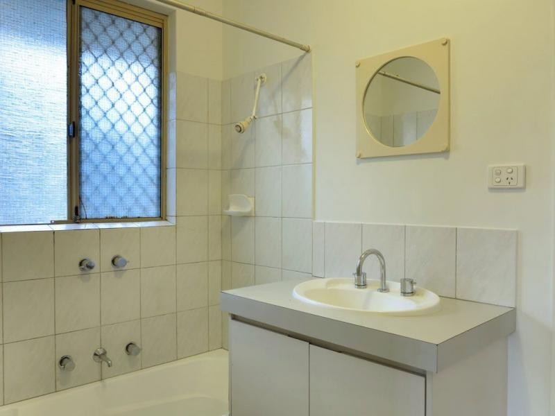 11/11 Firetail Place, Kenwick WA 6107