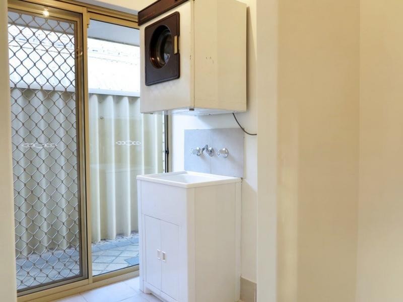 11/11 Firetail Place, Kenwick WA 6107