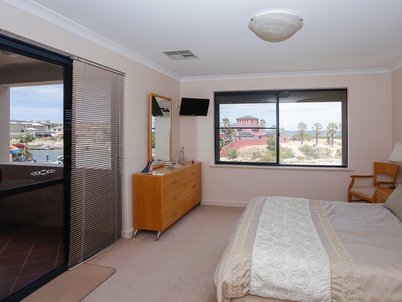 23 Rosslare Promenade, Mindarie WA 6030