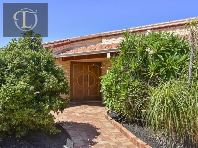 15 Picton Terrace, Alexander Heights WA 6064