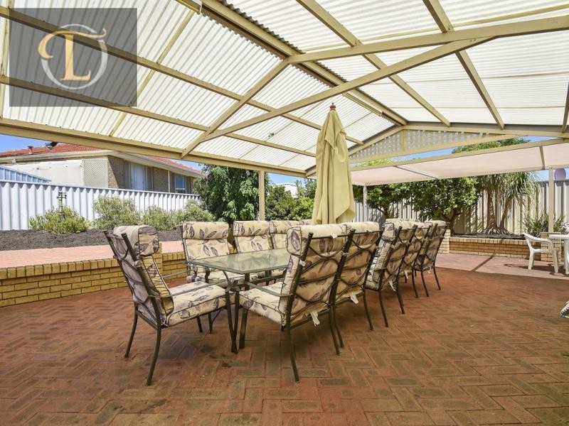 15 Picton Terrace, Alexander Heights WA 6064