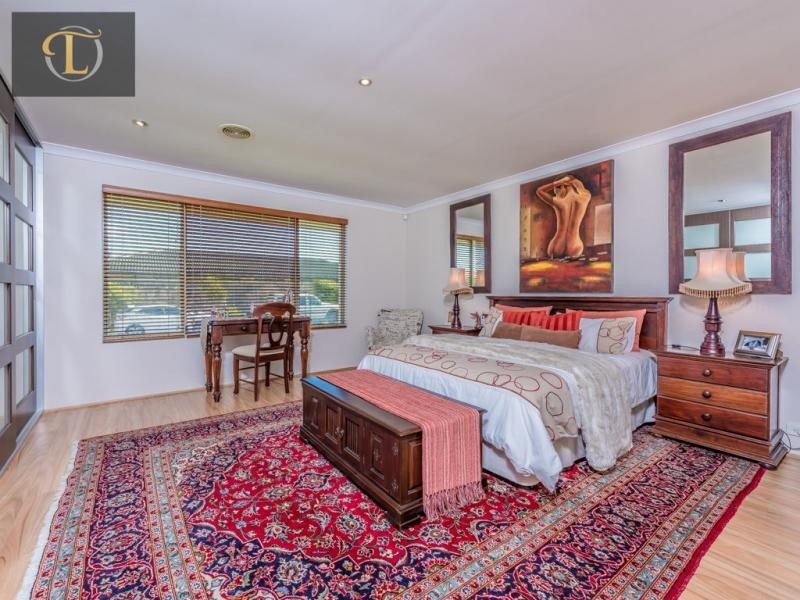 10 Mal Bay Court, Mindarie WA 6030