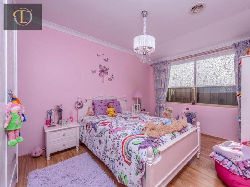 10 Mal Bay Court, Mindarie WA 6030