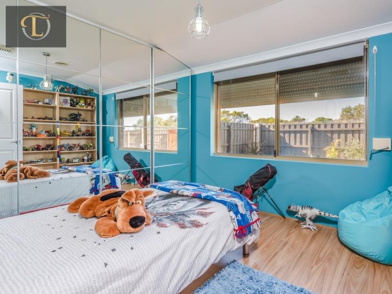 10 Mal Bay Court, Mindarie WA 6030