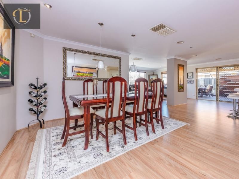 10 Mal Bay Court, Mindarie WA 6030