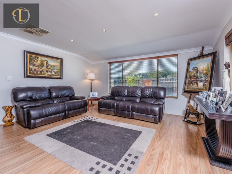 10 Mal Bay Court, Mindarie WA 6030