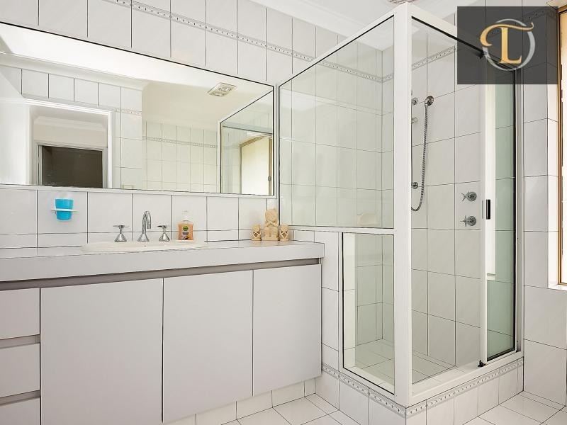 34 Tiller Road, Ocean Reef WA 6027