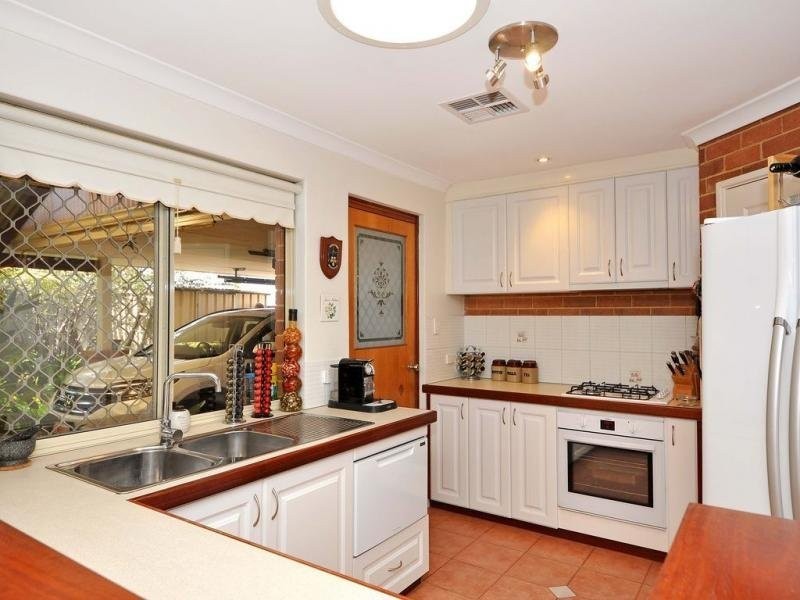 43 Keatley Crescent, Woodvale WA 6026