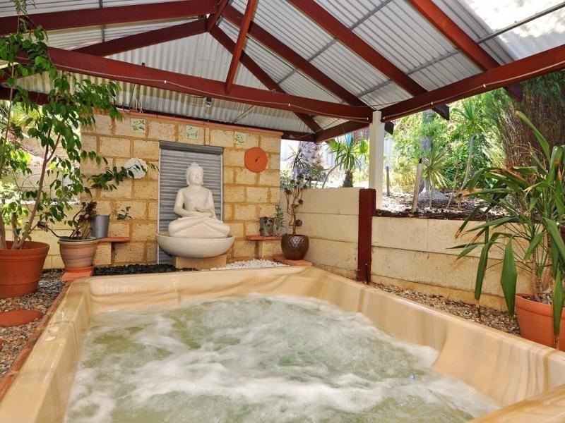 43 Keatley Crescent, Woodvale WA 6026