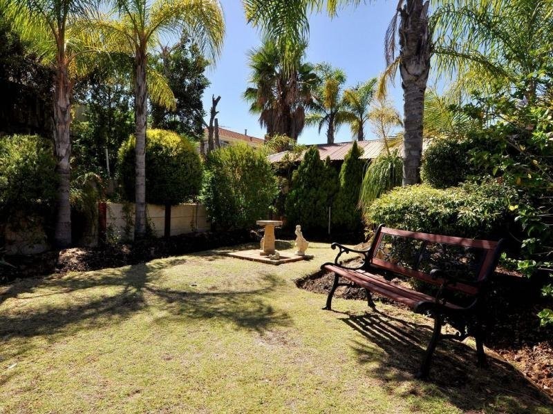 43 Keatley Crescent, Woodvale WA 6026