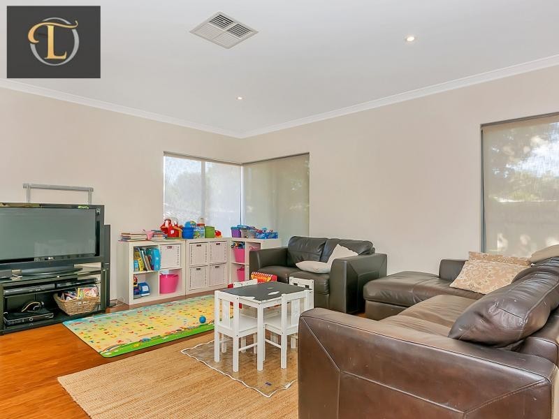 39 Roche Road, Duncraig WA 6023