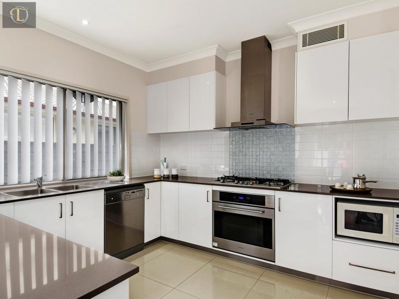 1/2 Compass Drive, Biggera Waters QLD 4216