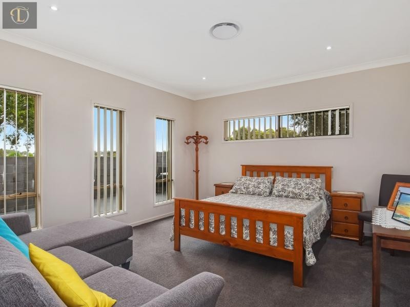 1/2 Compass Drive, Biggera Waters QLD 4216