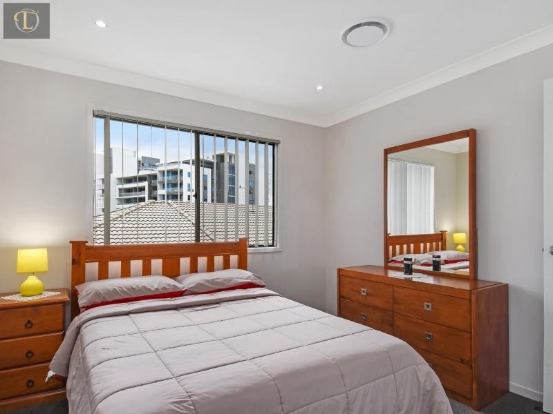 1/2 Compass Drive, Biggera Waters QLD 4216