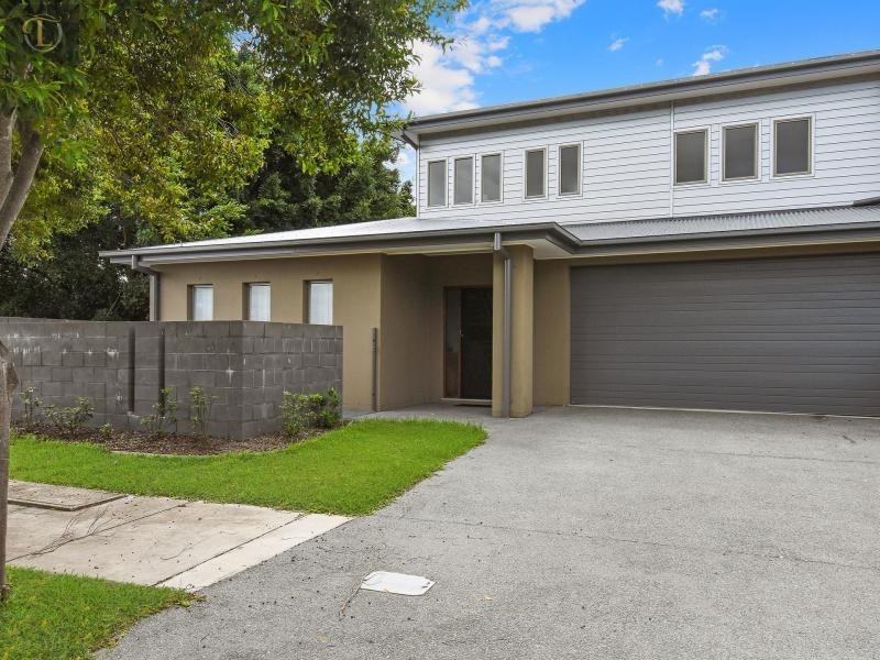 1/2 Compass Drive, Biggera Waters QLD 4216