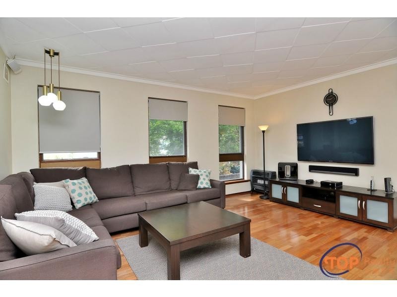 299 Vahland Avenue, Willetton WA 6155