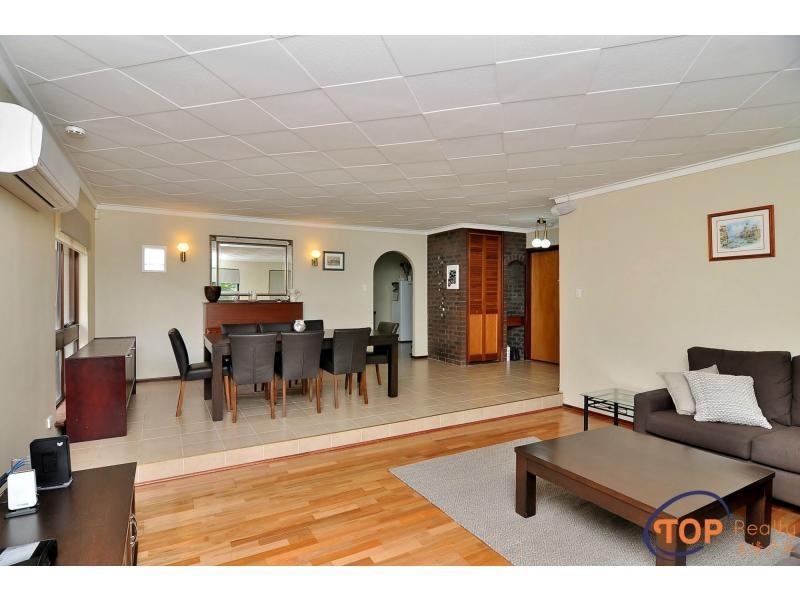 299 Vahland Avenue, Willetton WA 6155