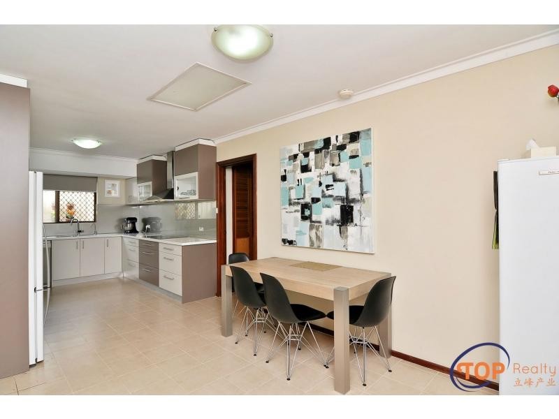 299 Vahland Avenue, Willetton WA 6155