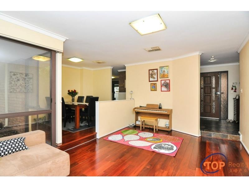 49 Jasmine Loop, Willetton WA 6155